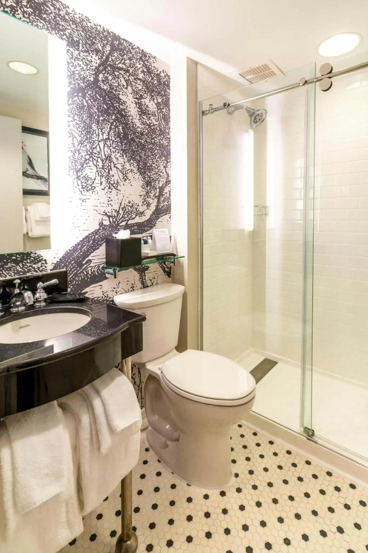 Williamsburg Lodge, Autograph Collection