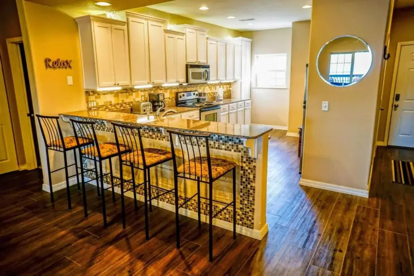 Indian Point Penthouse 3bdr Condo