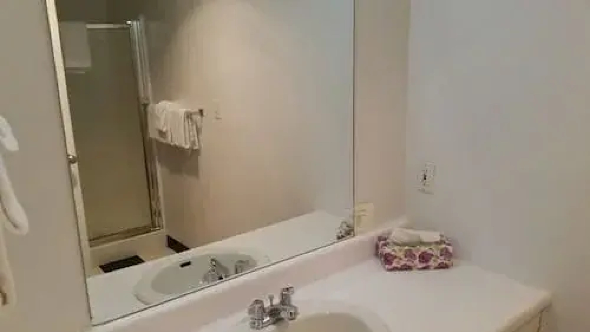 Blakeslee Inn and Restaurant