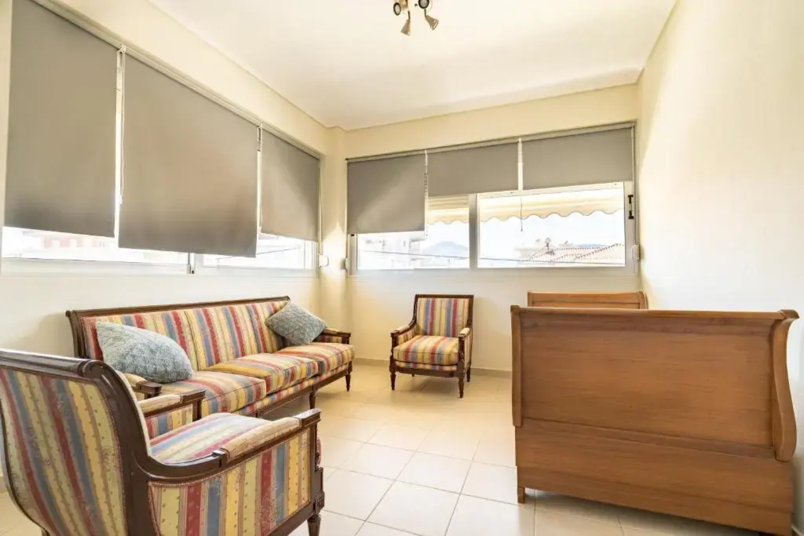 Koropi 3 bedroom Apartment 4 pers