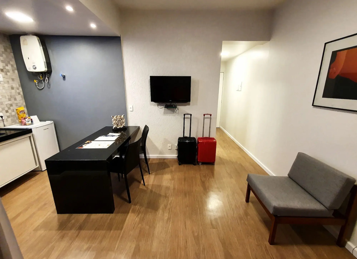 Max Savassi Apart Service