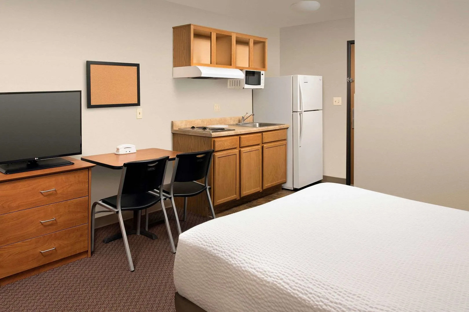 WoodSpring Suites Evansville East