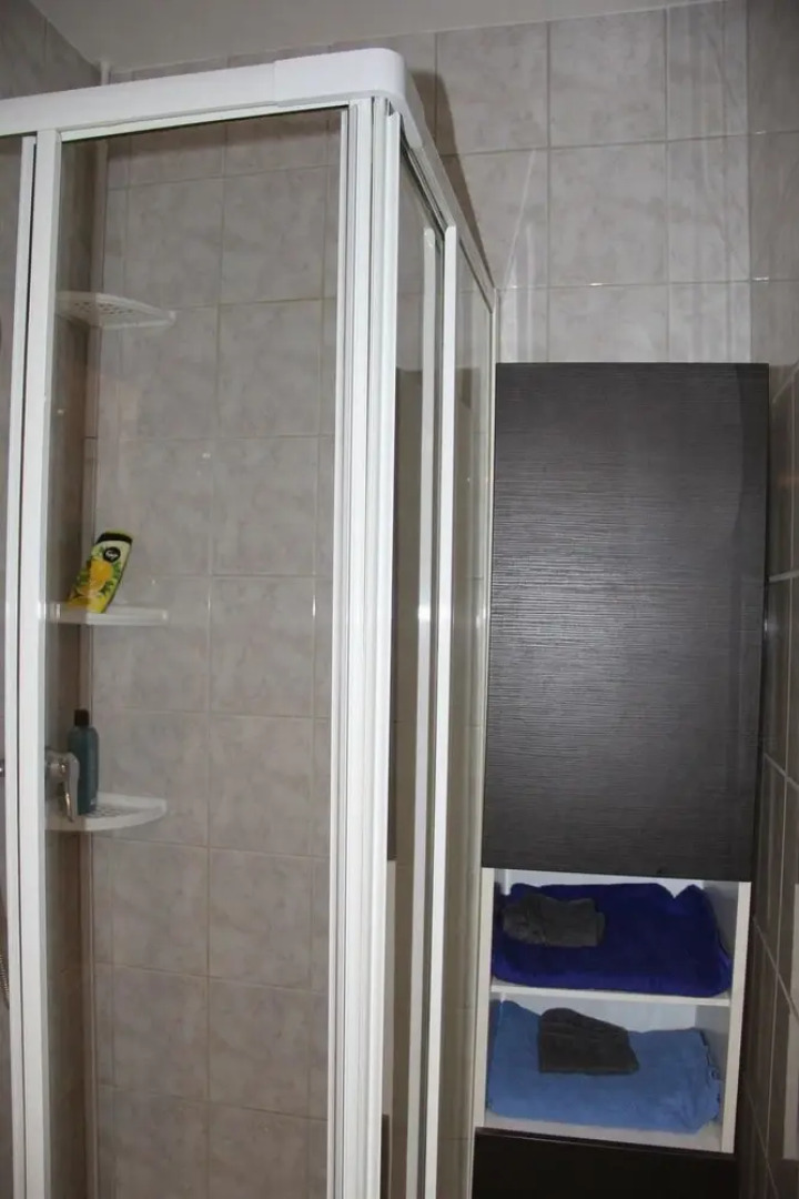 Studio in Bevaix, With Pool Access, Enclosed Garden and Wifi