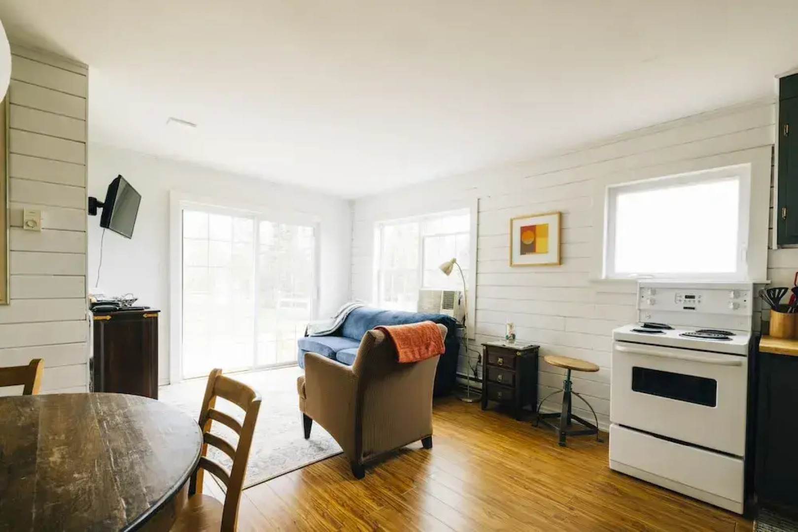 11 Boyles Crescent - Cavendish Guest Cottages