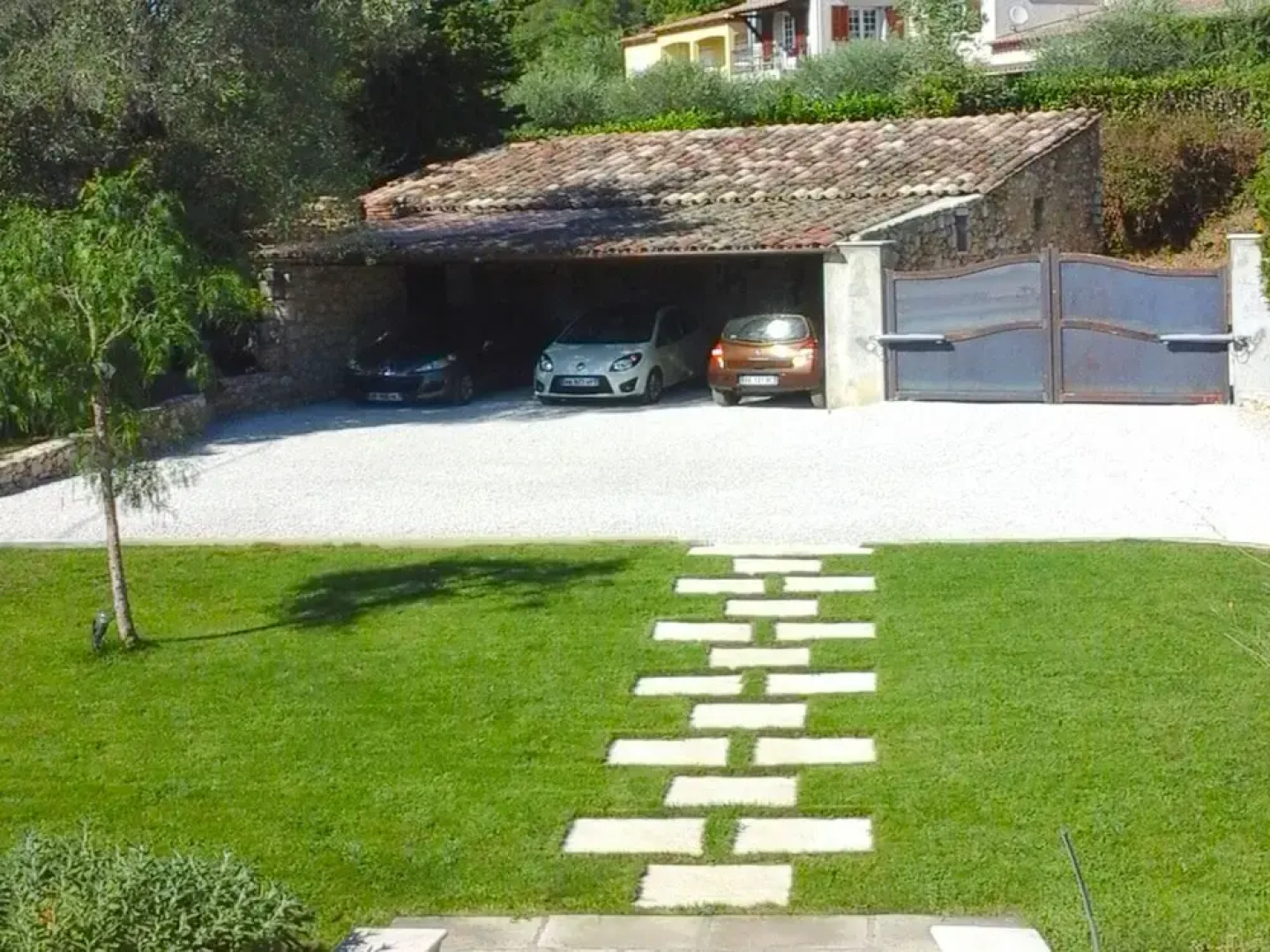 Peaceful Villa in Saint Paul de Vence With Swimming Pool