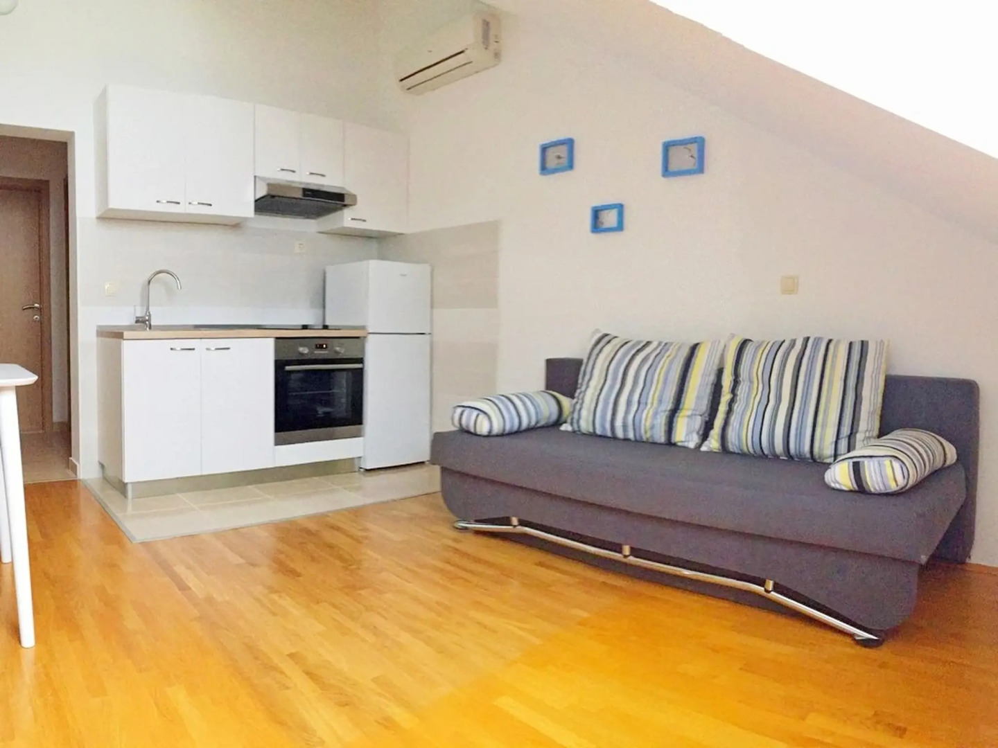 Apartments Iskra Duce