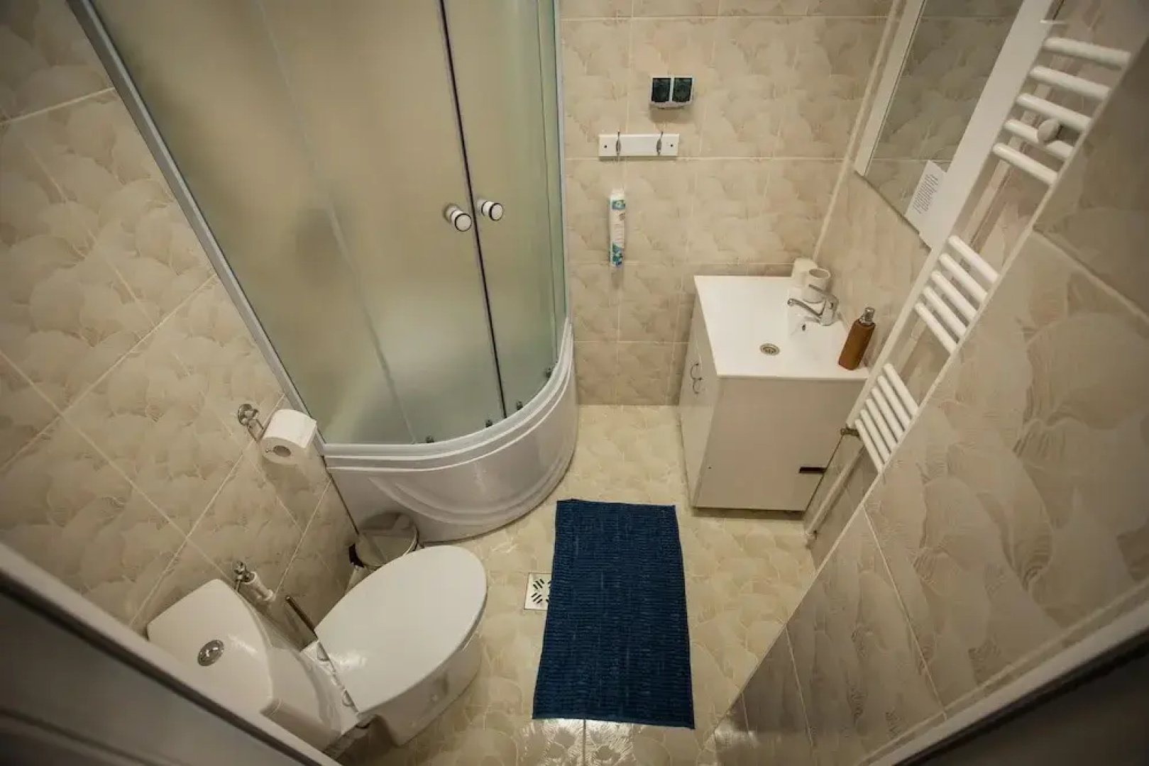 Stunning 5 Bed House in Campulung Moldovenesc