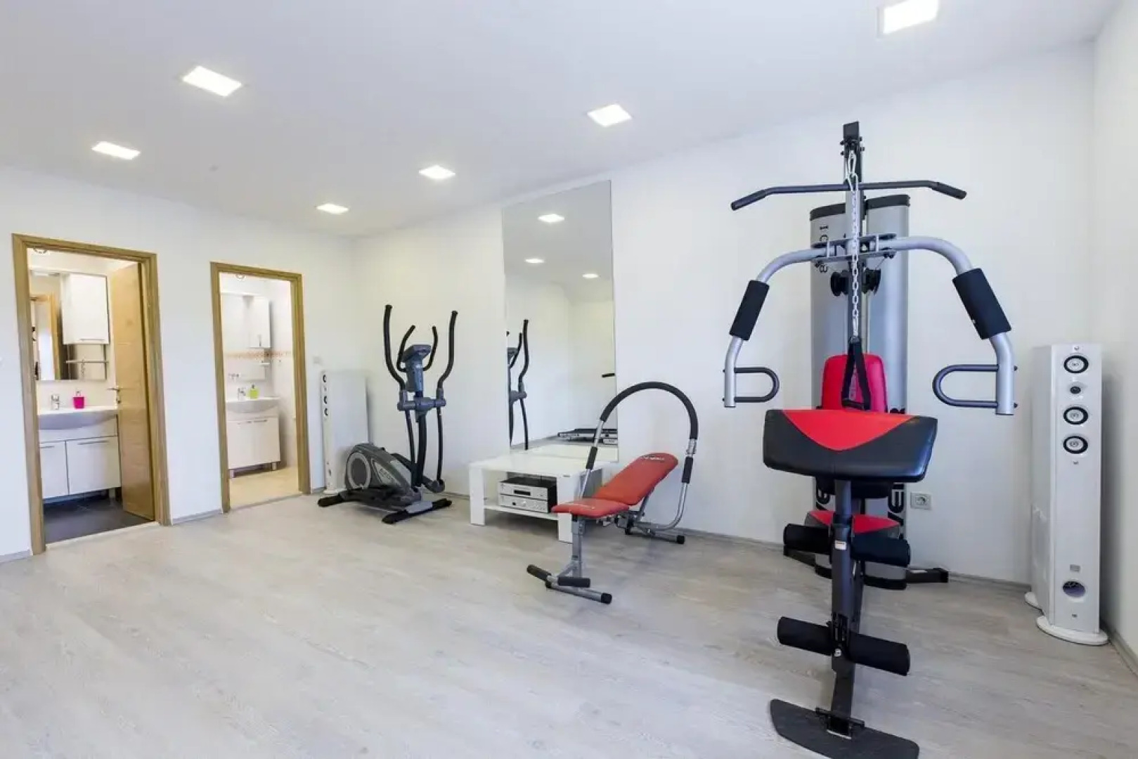 Apartment Villa IN - Four-bedroom Apartment With Private Pool ID Direct Booker 12968