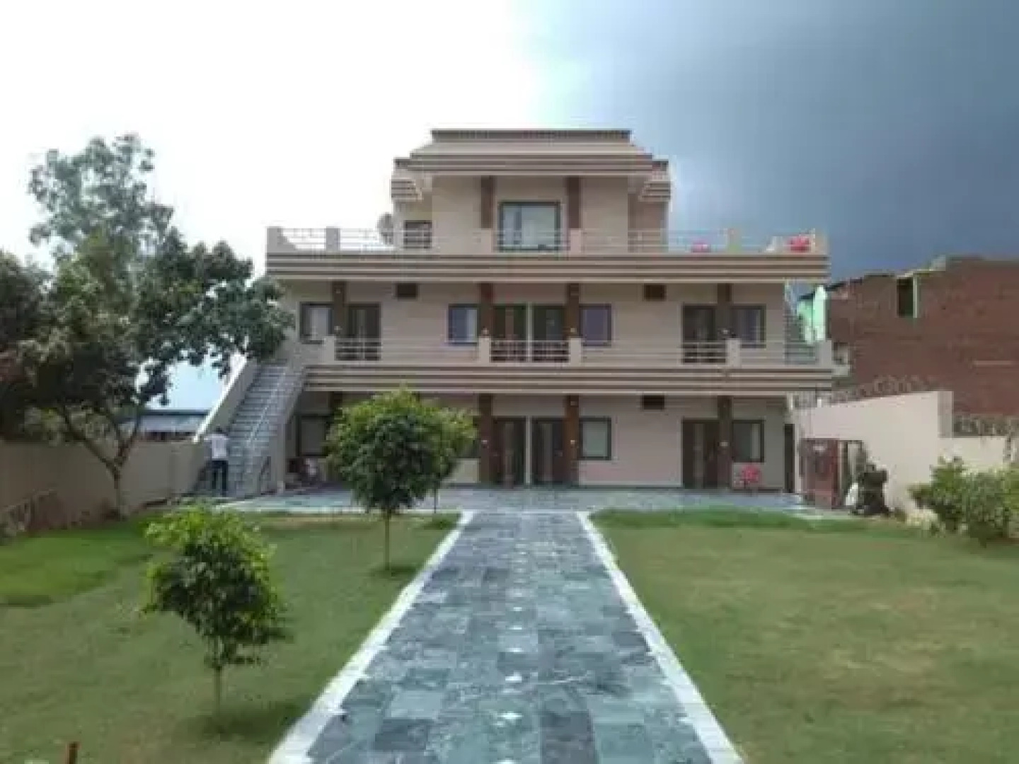 Hotel Gitanjali