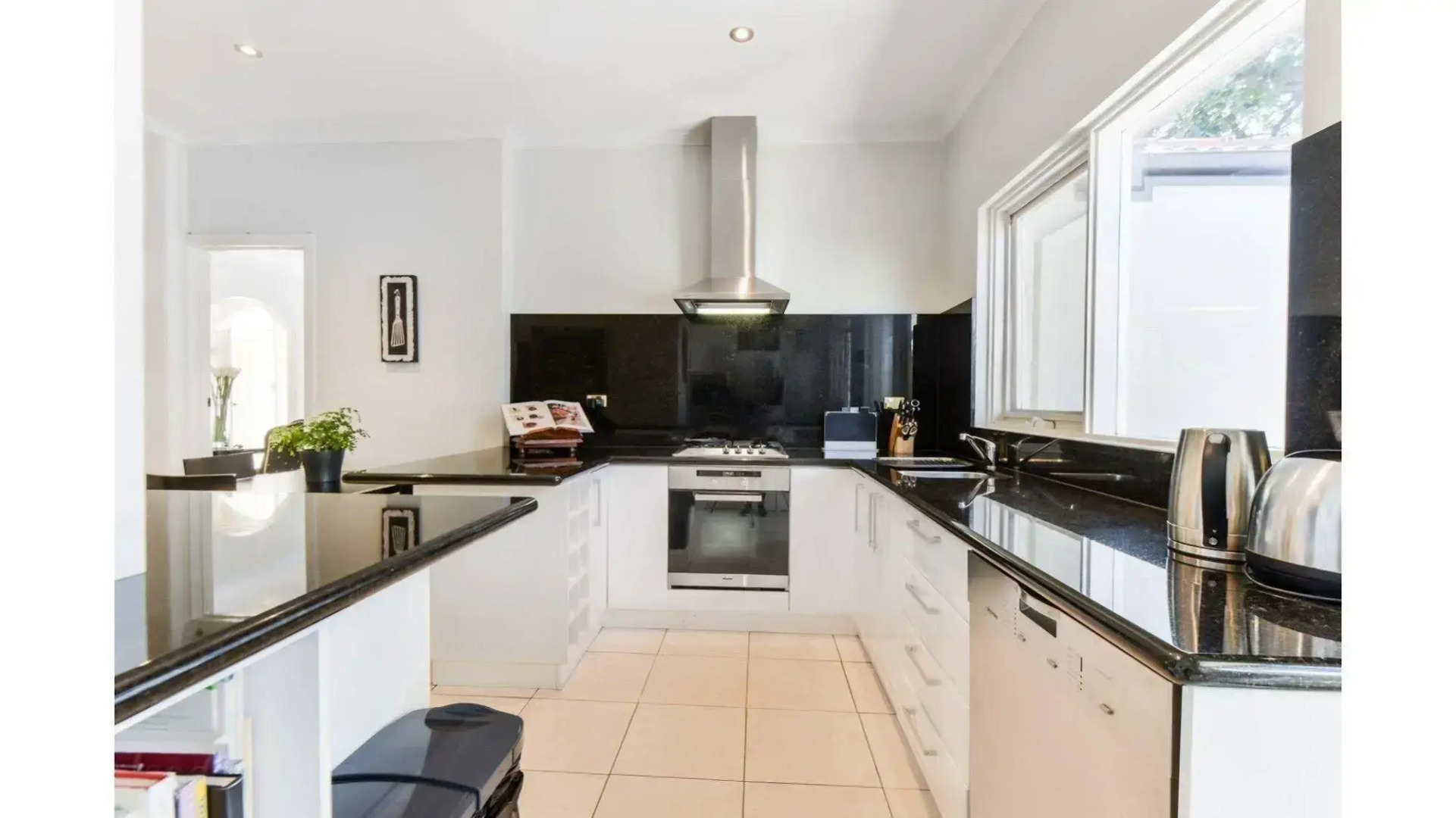 Boutique Stays - Brighton Rose