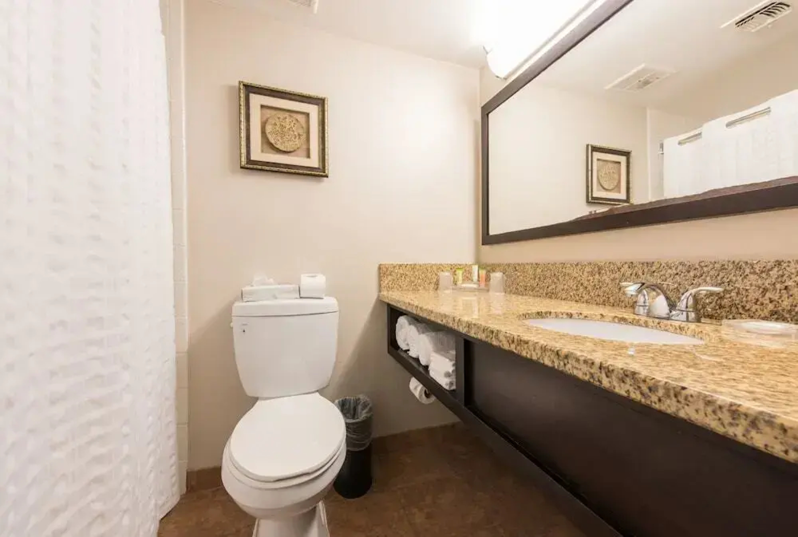 Radisson Suites Covina