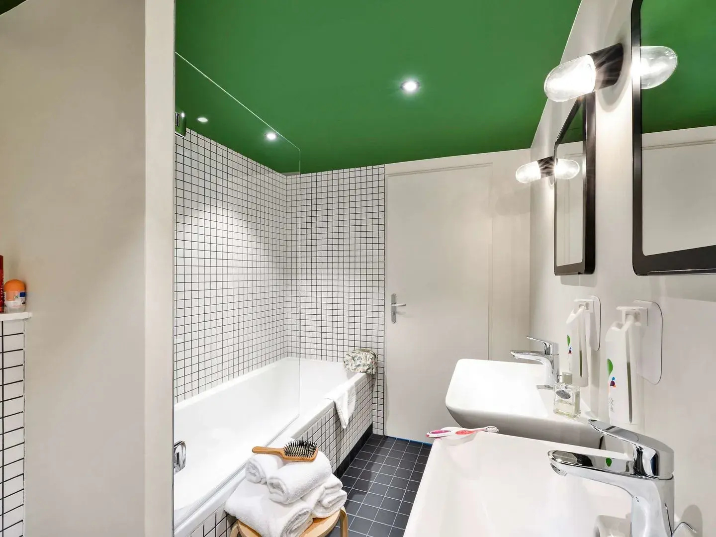 ibis Styles Lyon Meyzieu Arena Stadium