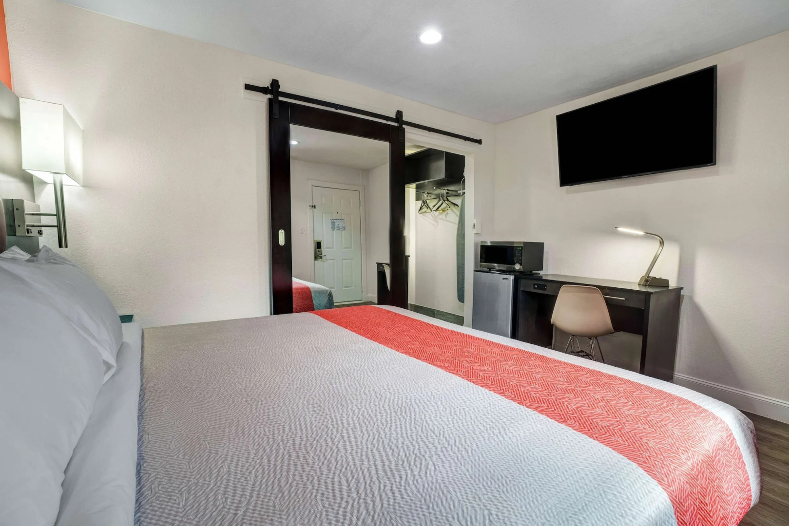 Motel 6 Bellville, OH - Mid Ohio