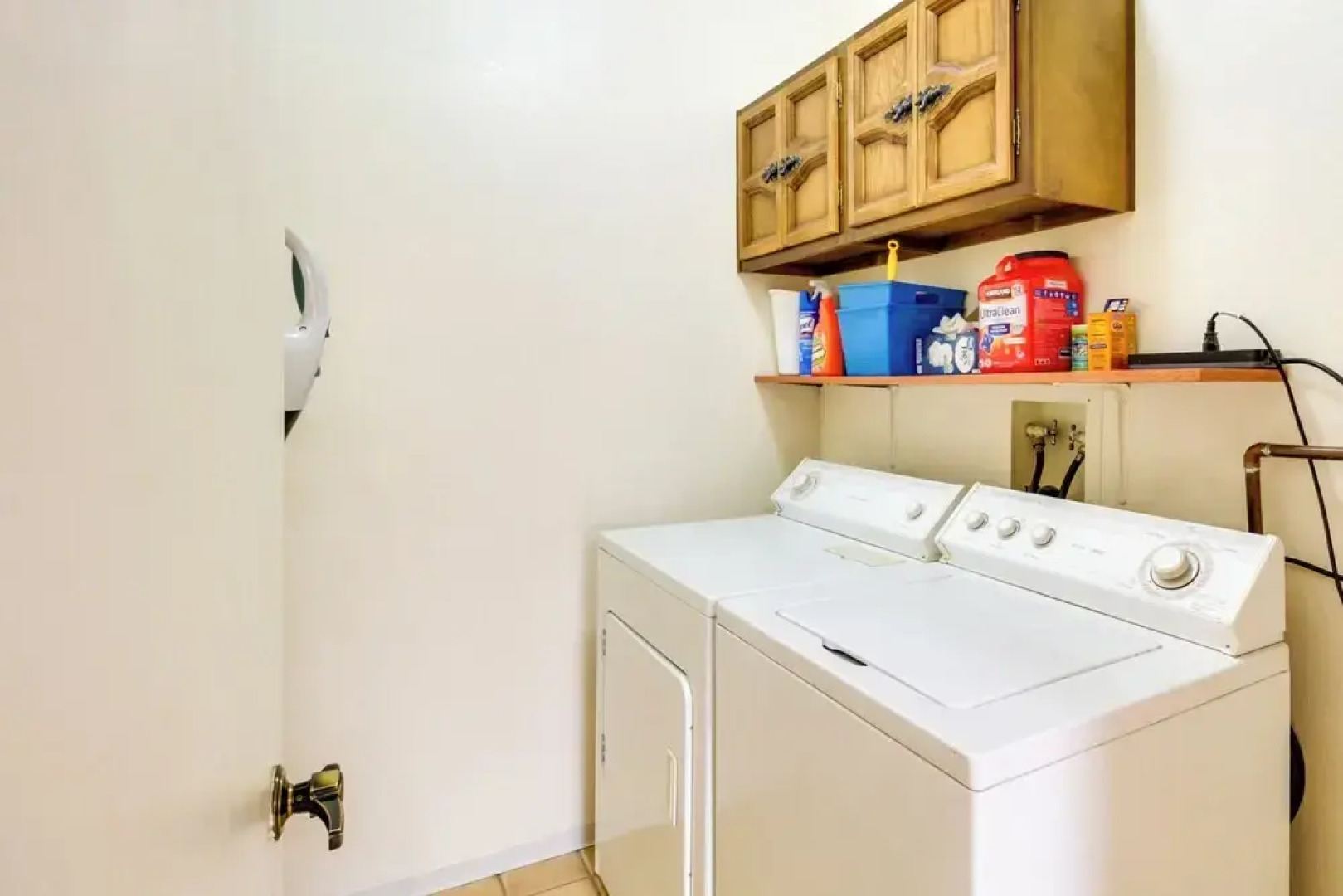 Green Valley Abode w/ Pool Access & Mtn Views