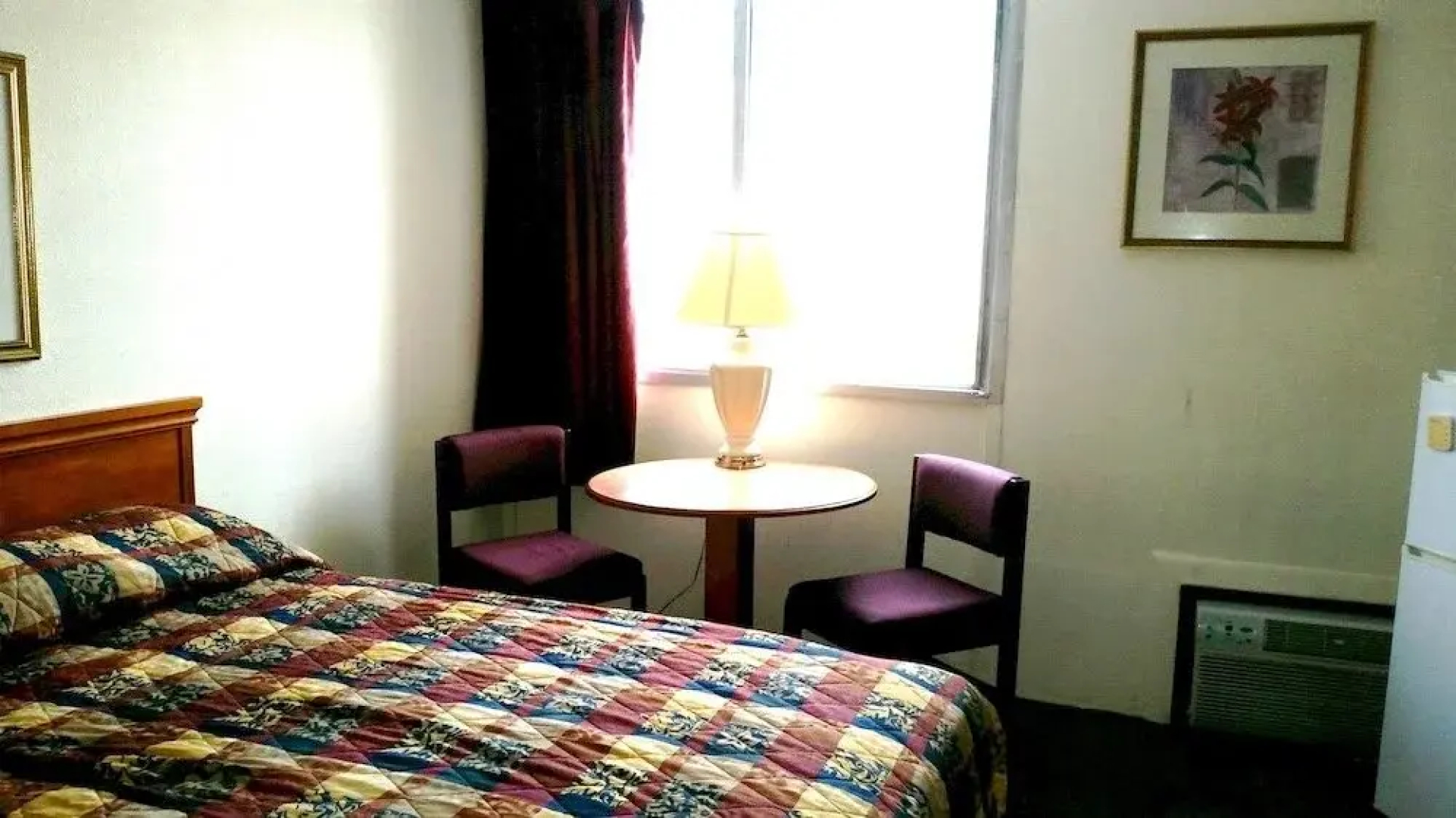 Candlelight Inn & Suites - Montgomery