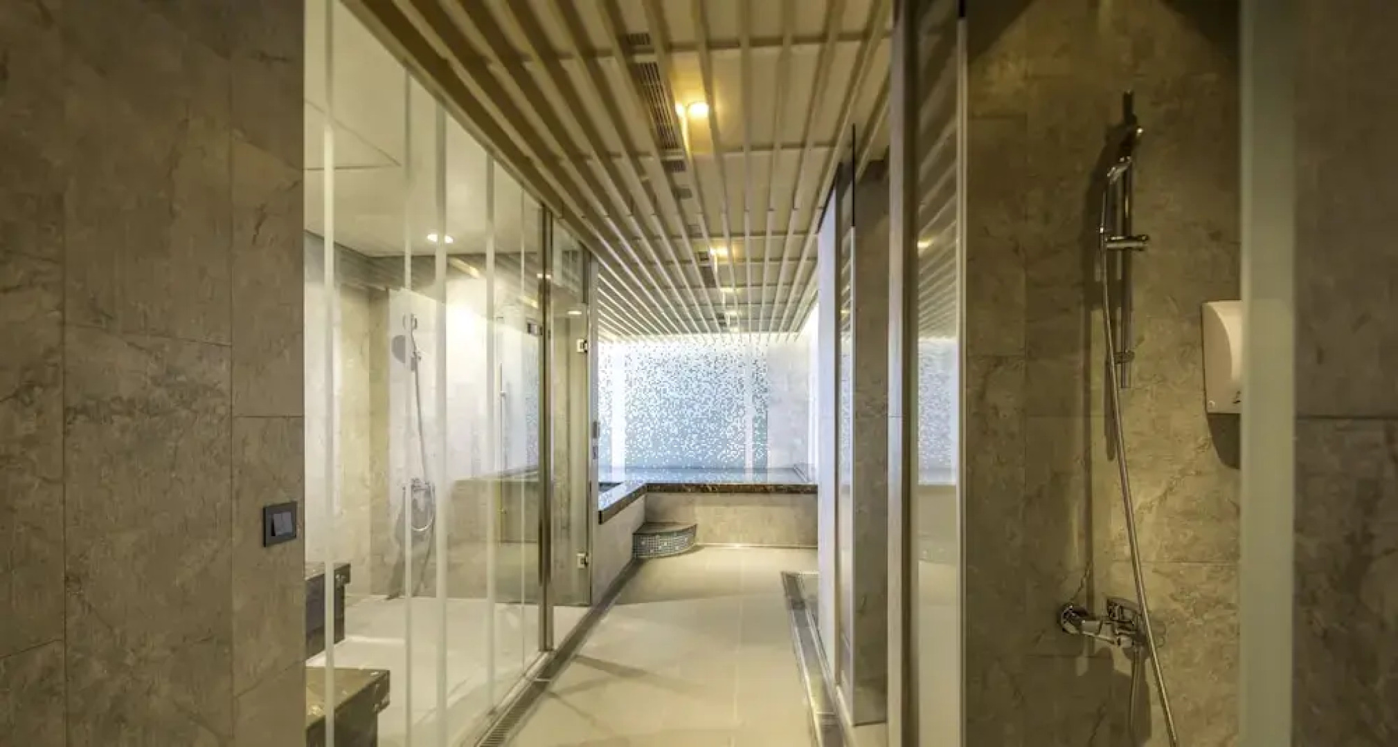 Everrich Golden Lake Hotel