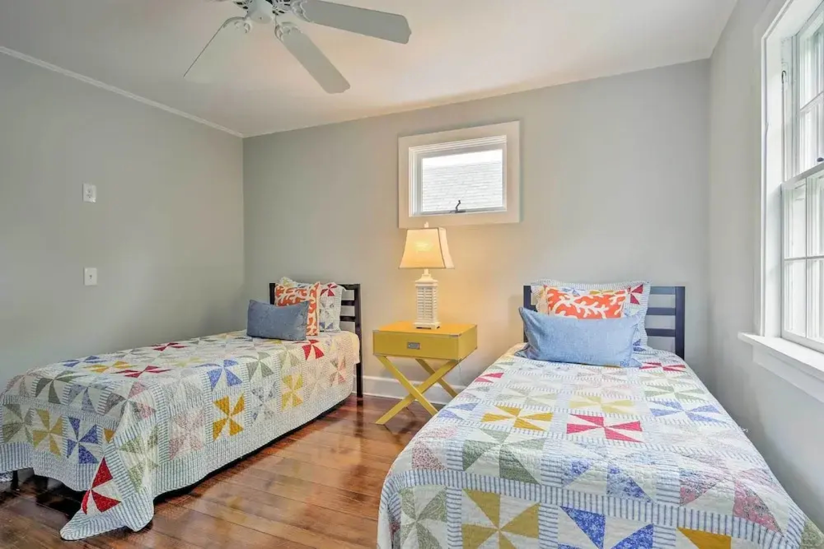 Spacious Getaway W/deck - Walk to Nantucket Sound!