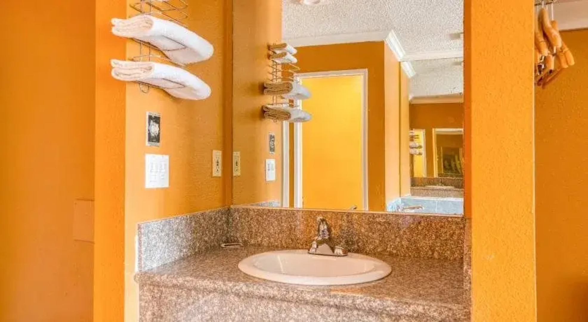 Heritage Inn & Suites