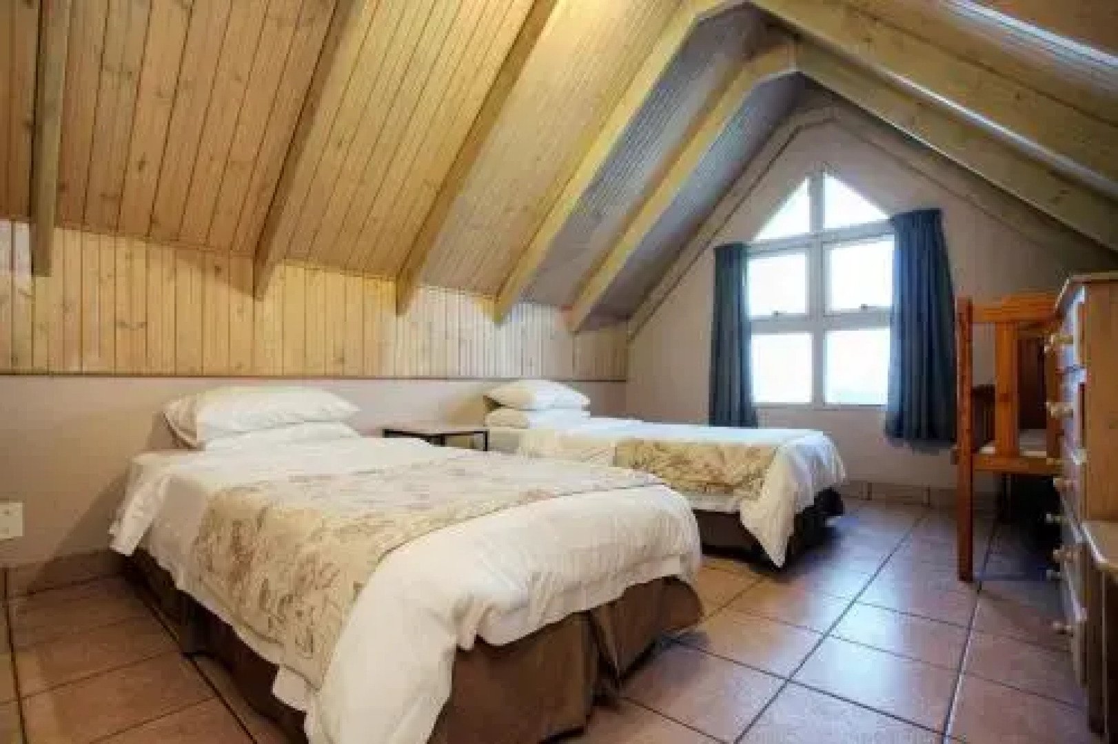 Kat Leisure The Reef Bed and Breakfast