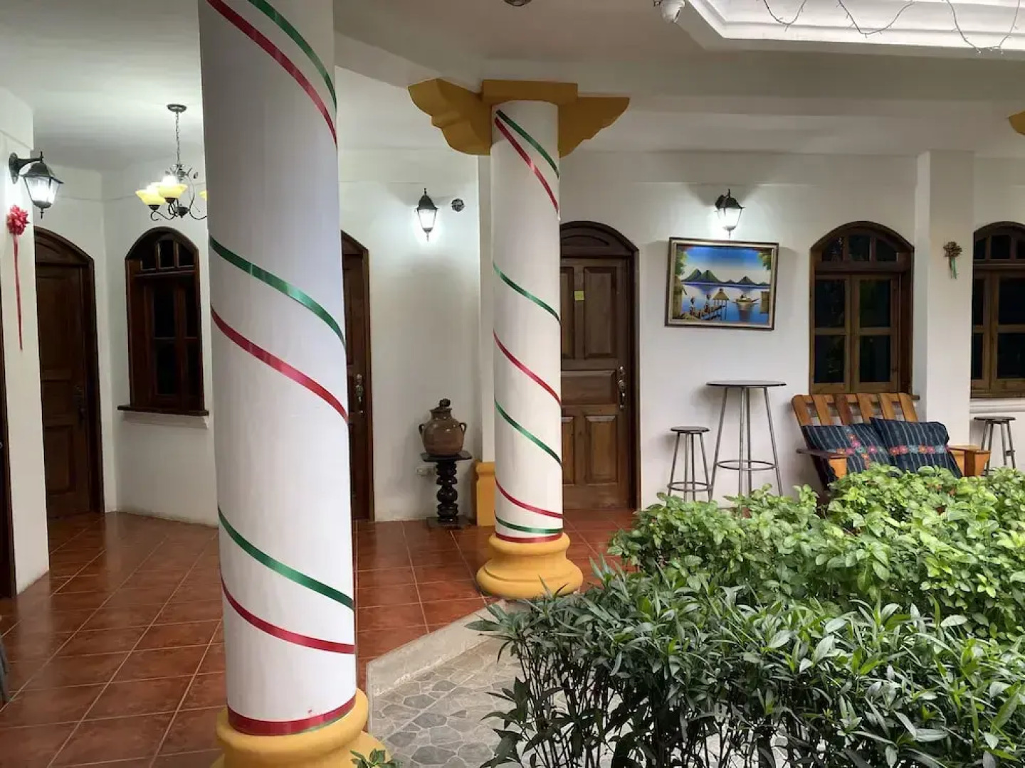 Hotel Panajachel Los Angeles