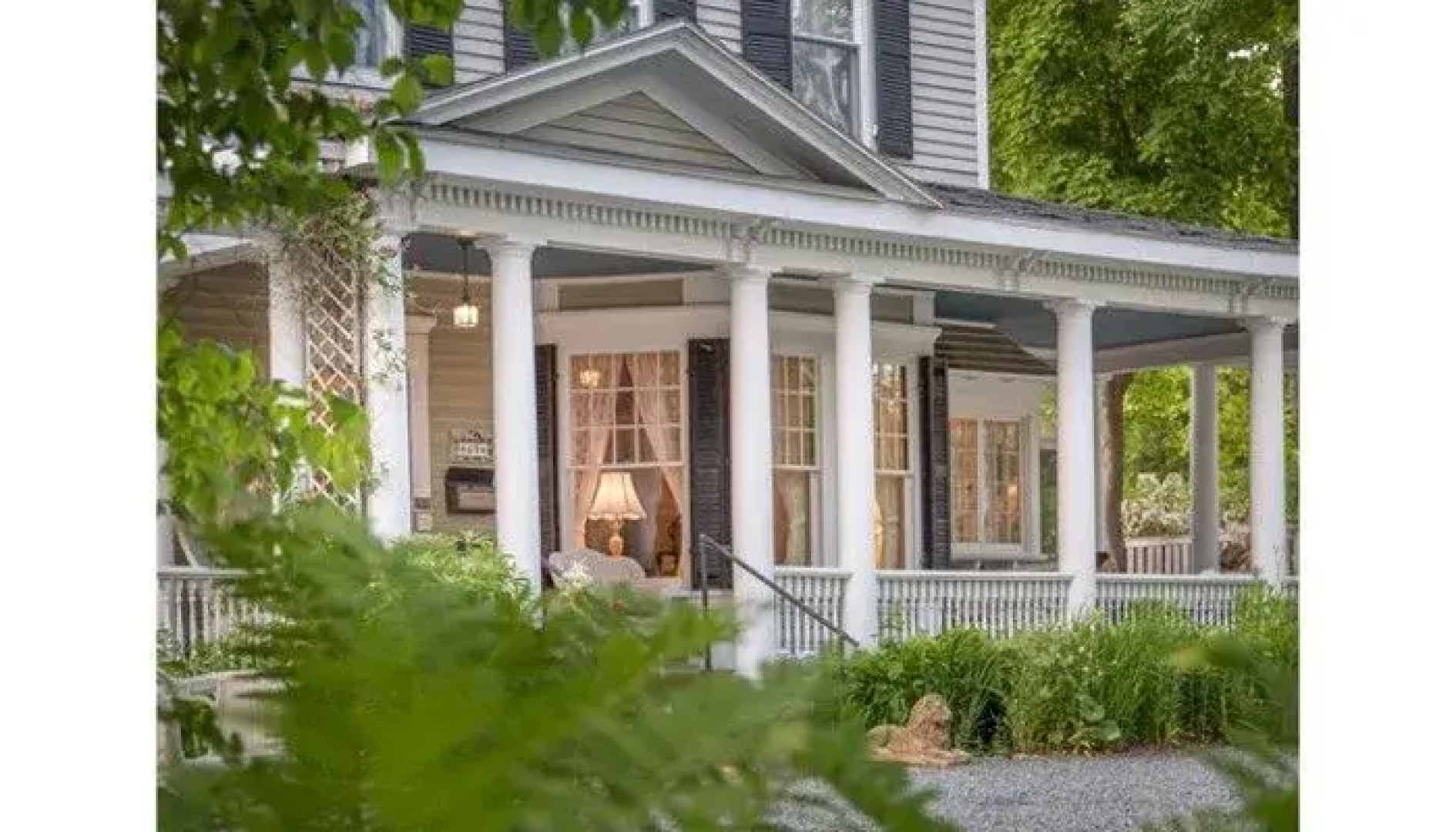 Mira Monte Inn & Suites