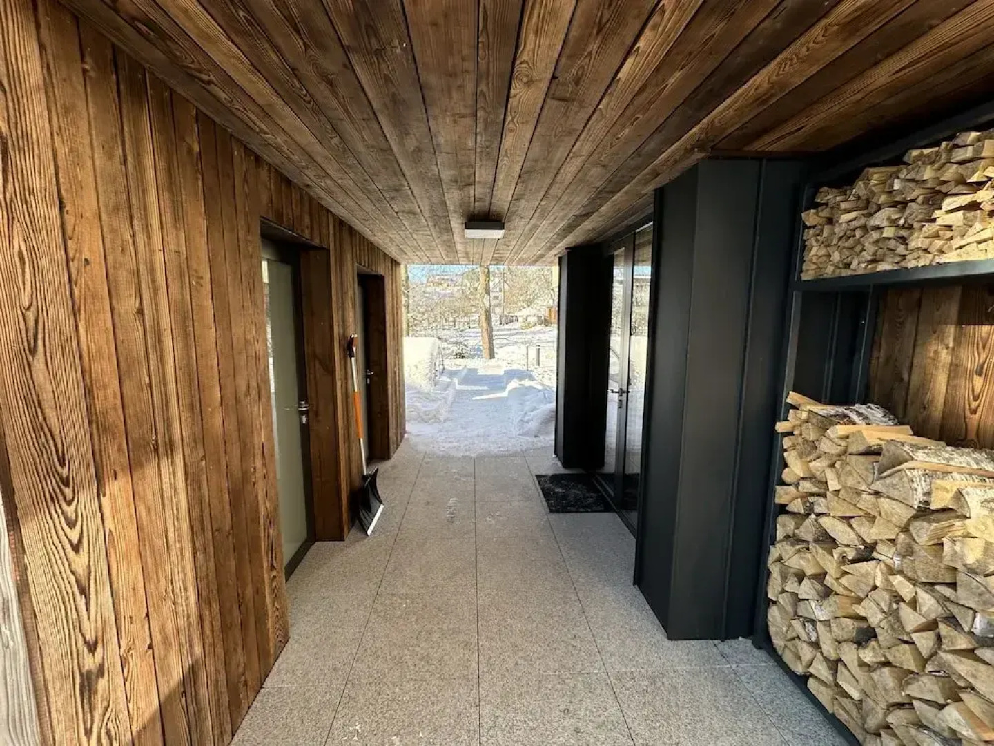 Cerny Dul Kcmv115 in Cern Dul