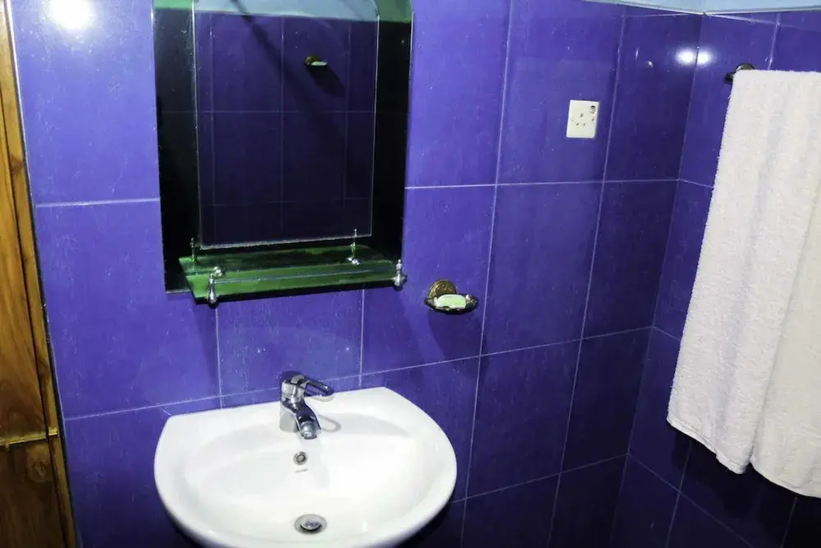 Yoho Little Rose Inn