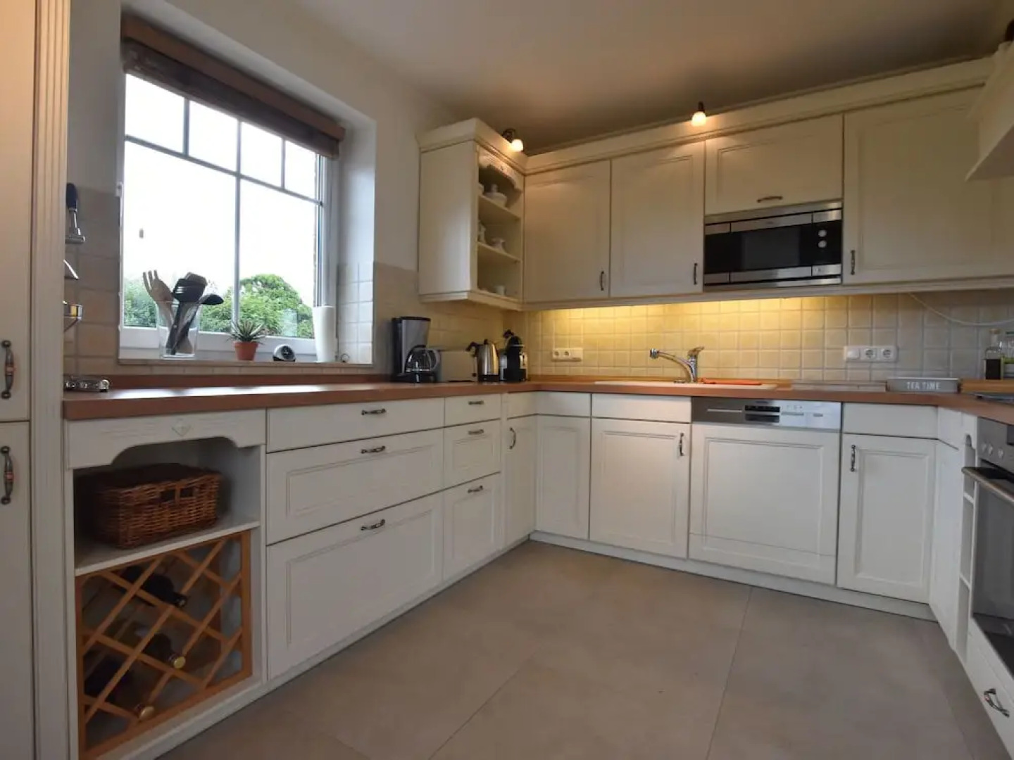 Cozy Holiday Home in Rakow near Beach