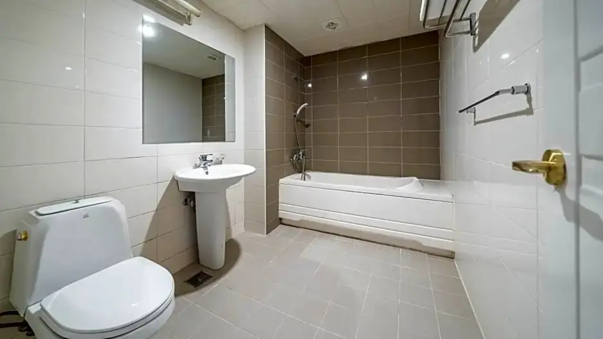 Yangyang Golden Bay Pension