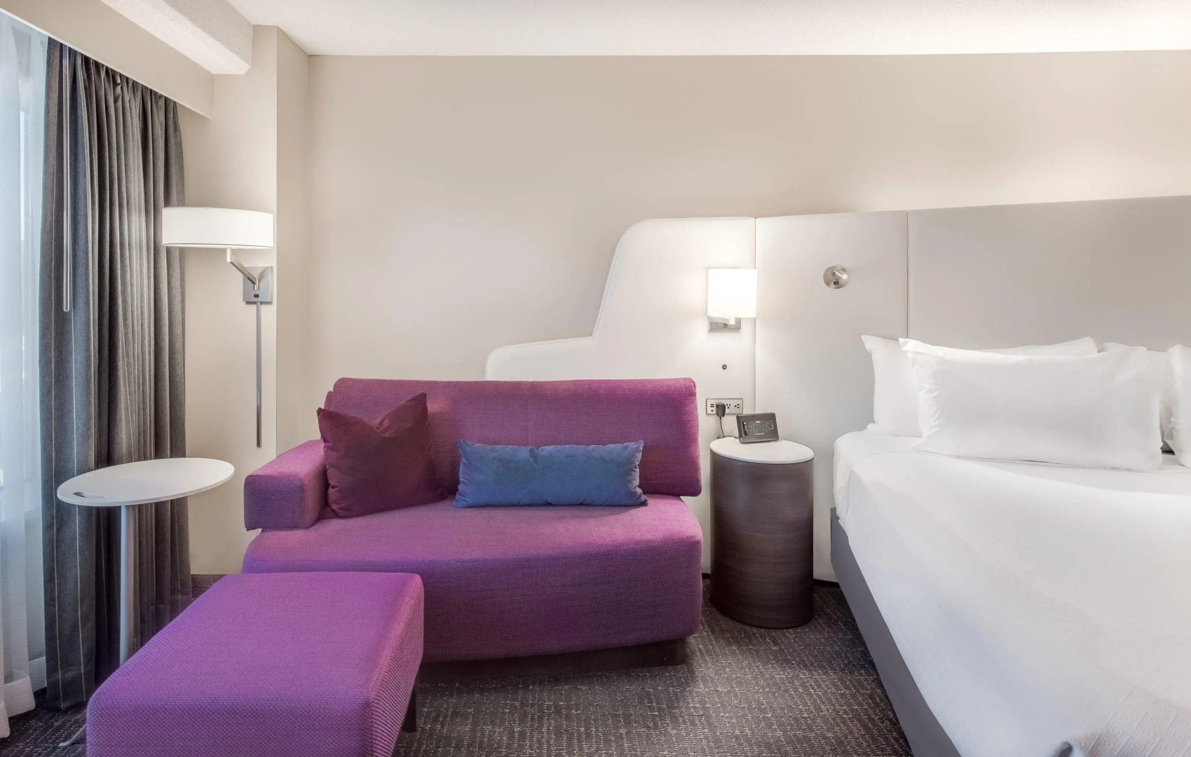 Crowne Plaza Cleveland at Playhouse Square by IHG