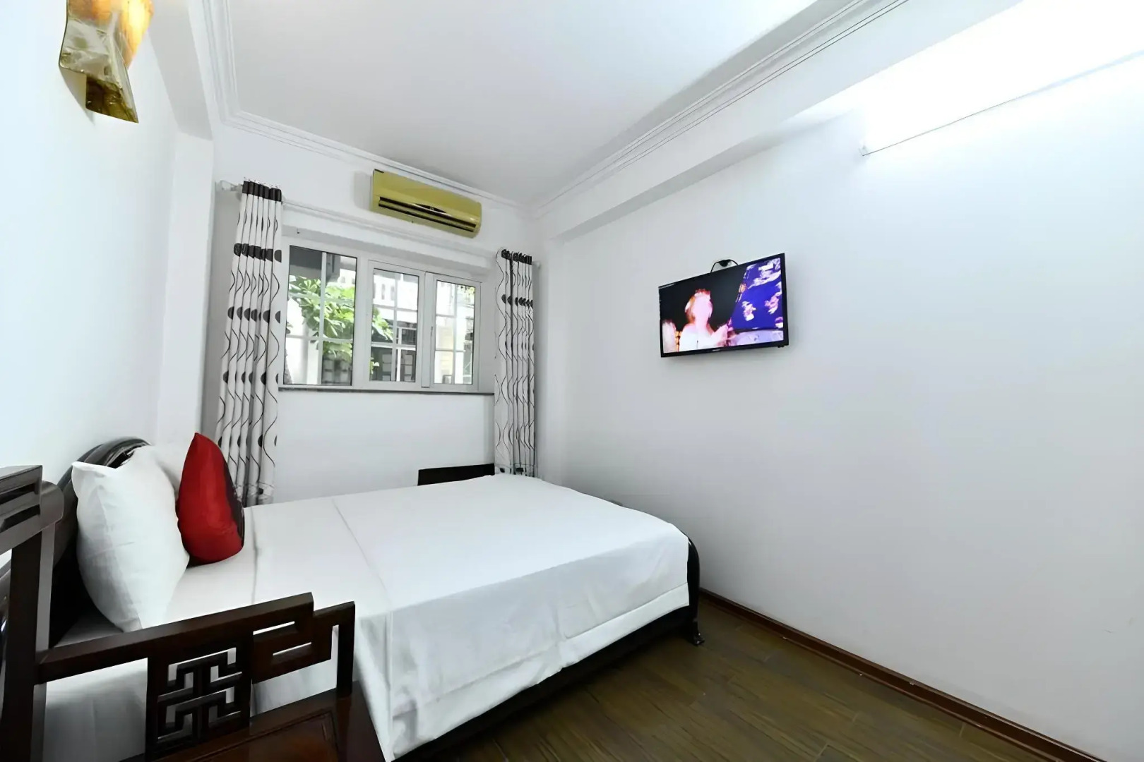 Phoenix Legend Hotel