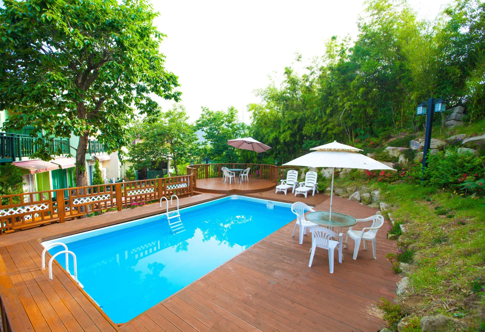 Bellus Rose Pension Hotel