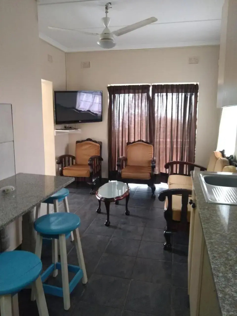 Henry's House on Sea