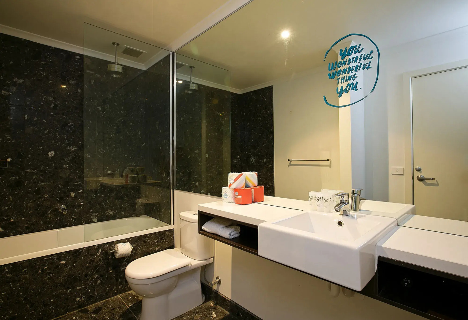 Silverski Hotel and Apartments