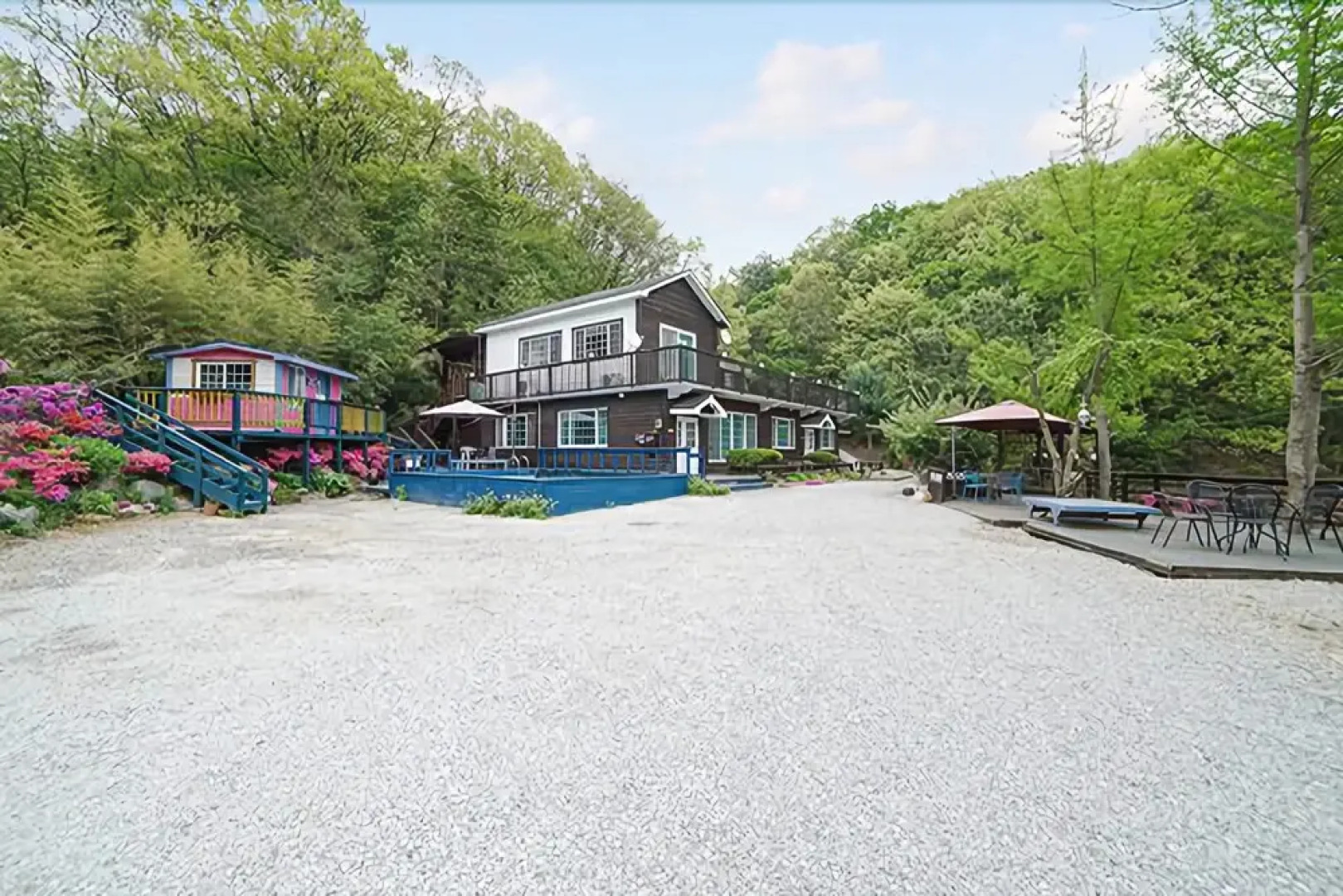 Yeosu Blue Sky Galaxy Pension