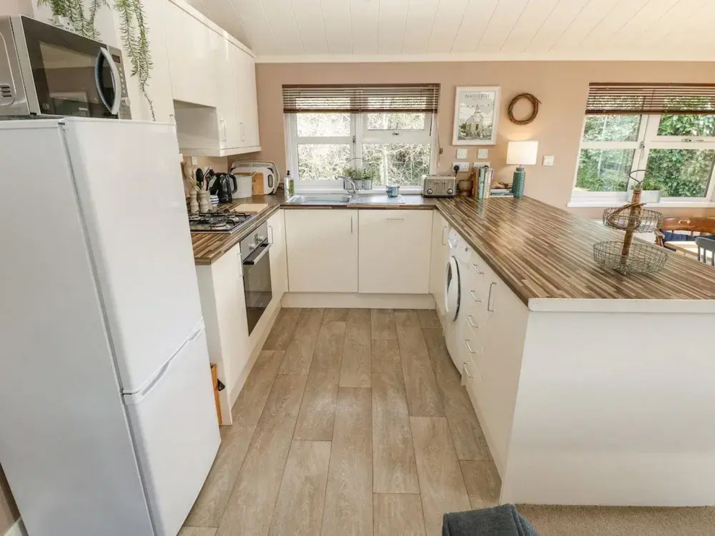 1 Hornbeam Lodge