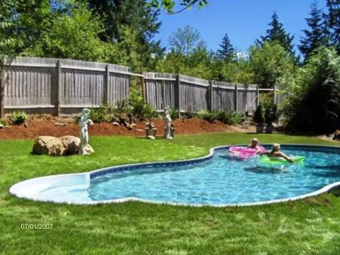 Arcadia Romantic Getaway and Clothing-Optional Resort