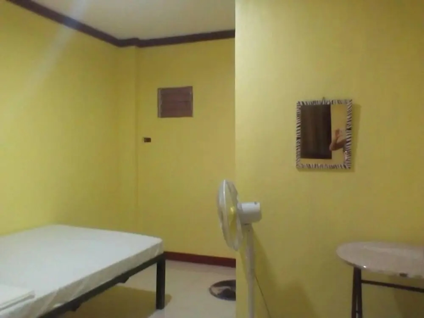 RMS Travellers Inn - Hostel