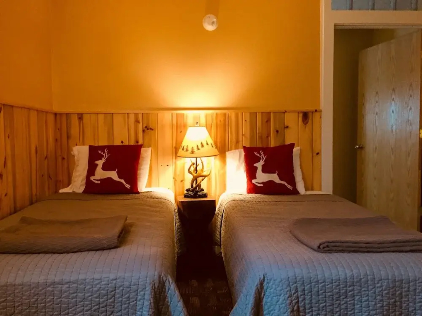 Black Elk Resort Cottages and RV Park