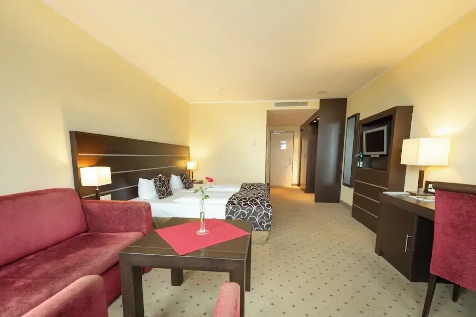 Aspire AcarA Oldenburg, Trademark Collection by Wyndham