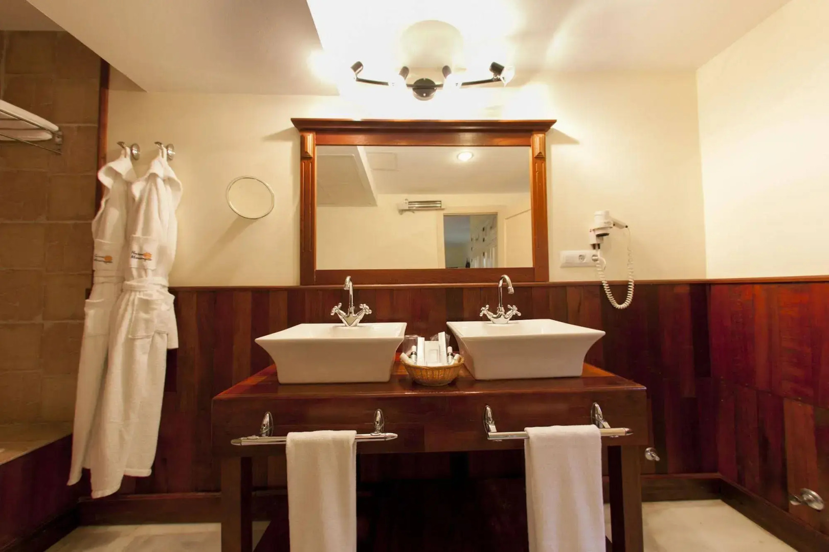 Hotel Hacienda Montenmedio