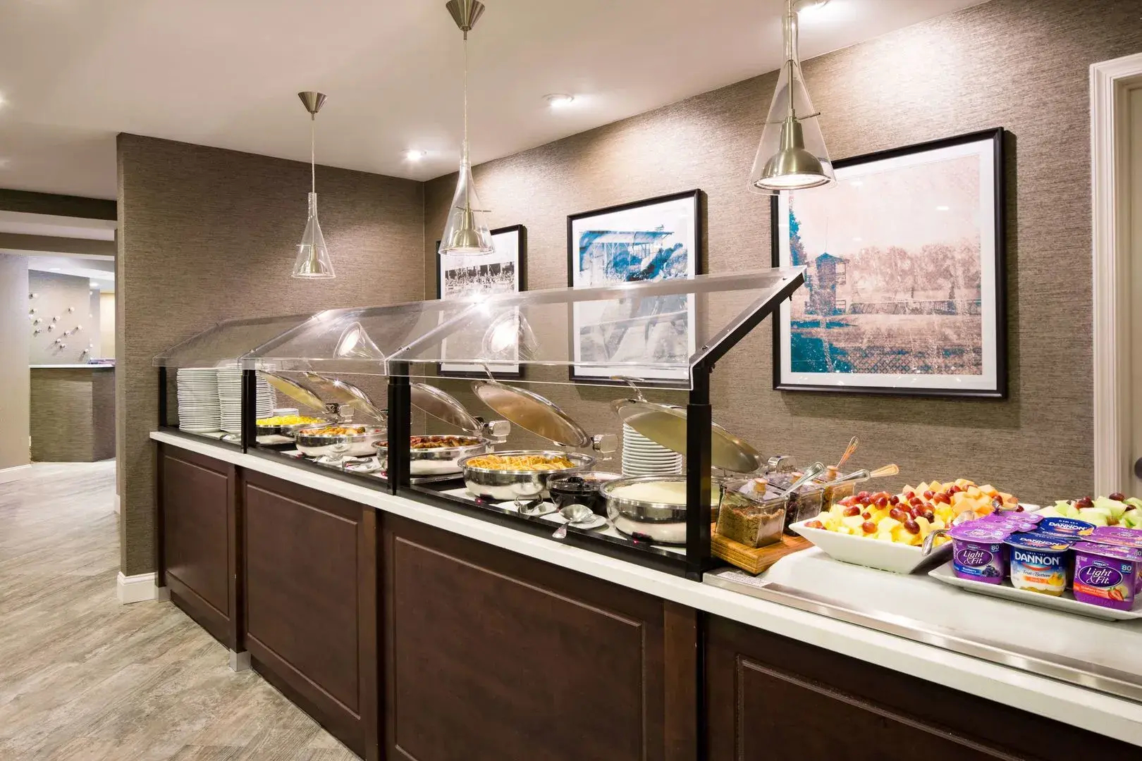 DoubleTree by Hilton Hotel Laurel