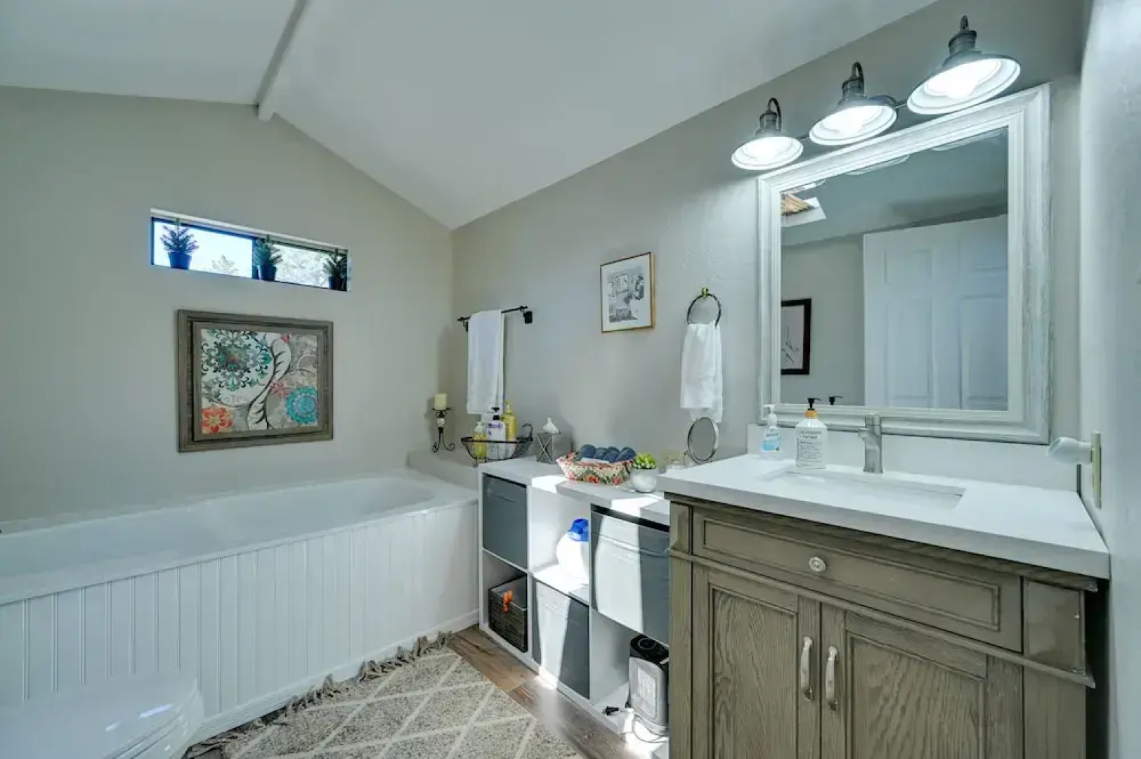 A-frame Munds Park Retreat: 35 Miles to Snowbowl