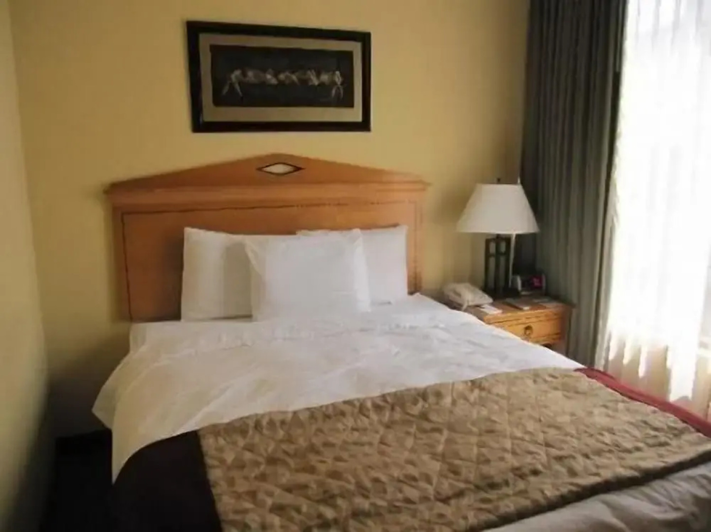 Victorian Inn & Carriage House