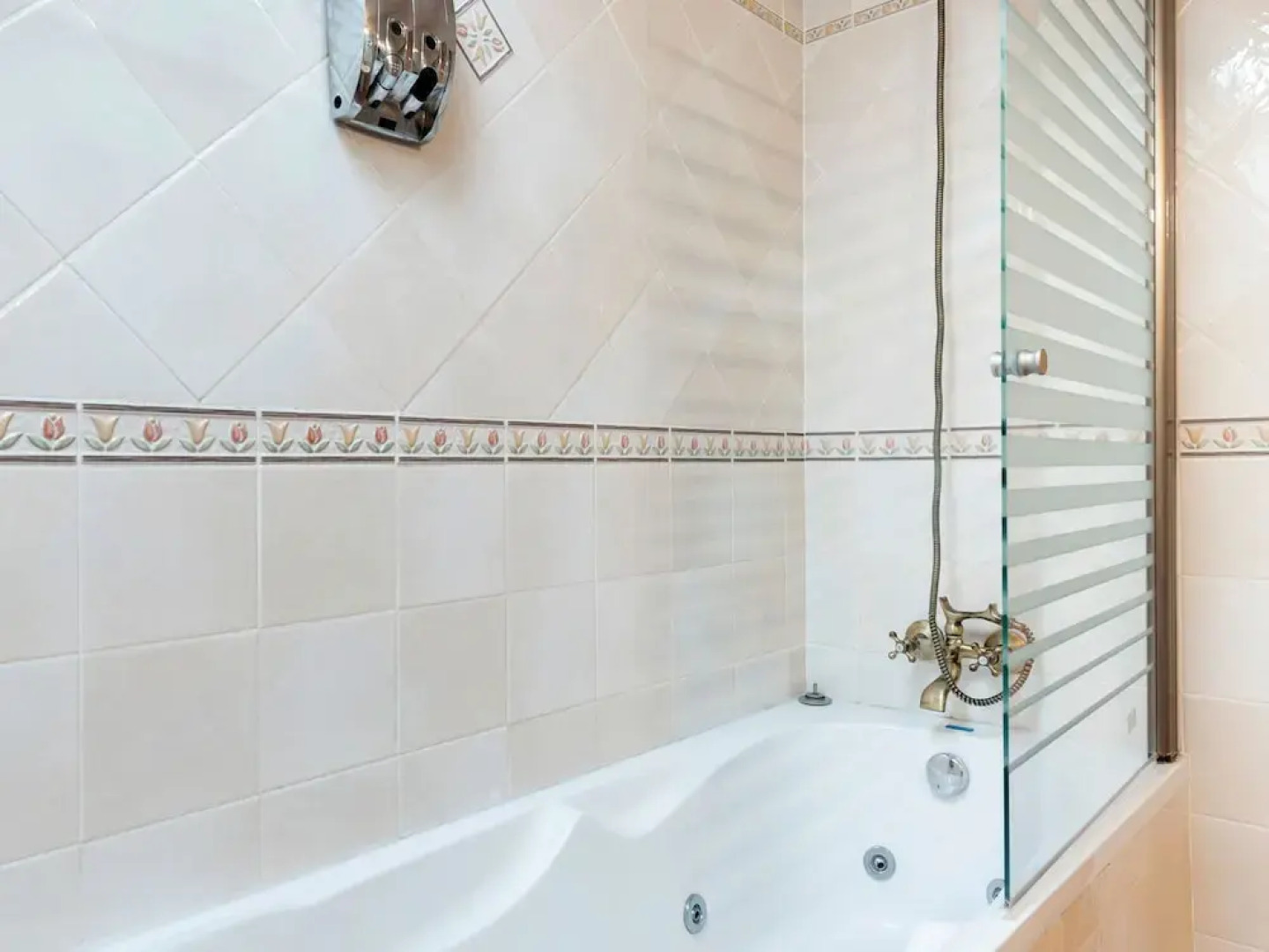 Elegant Apartment in Sierra de Gúdar With Fireplace