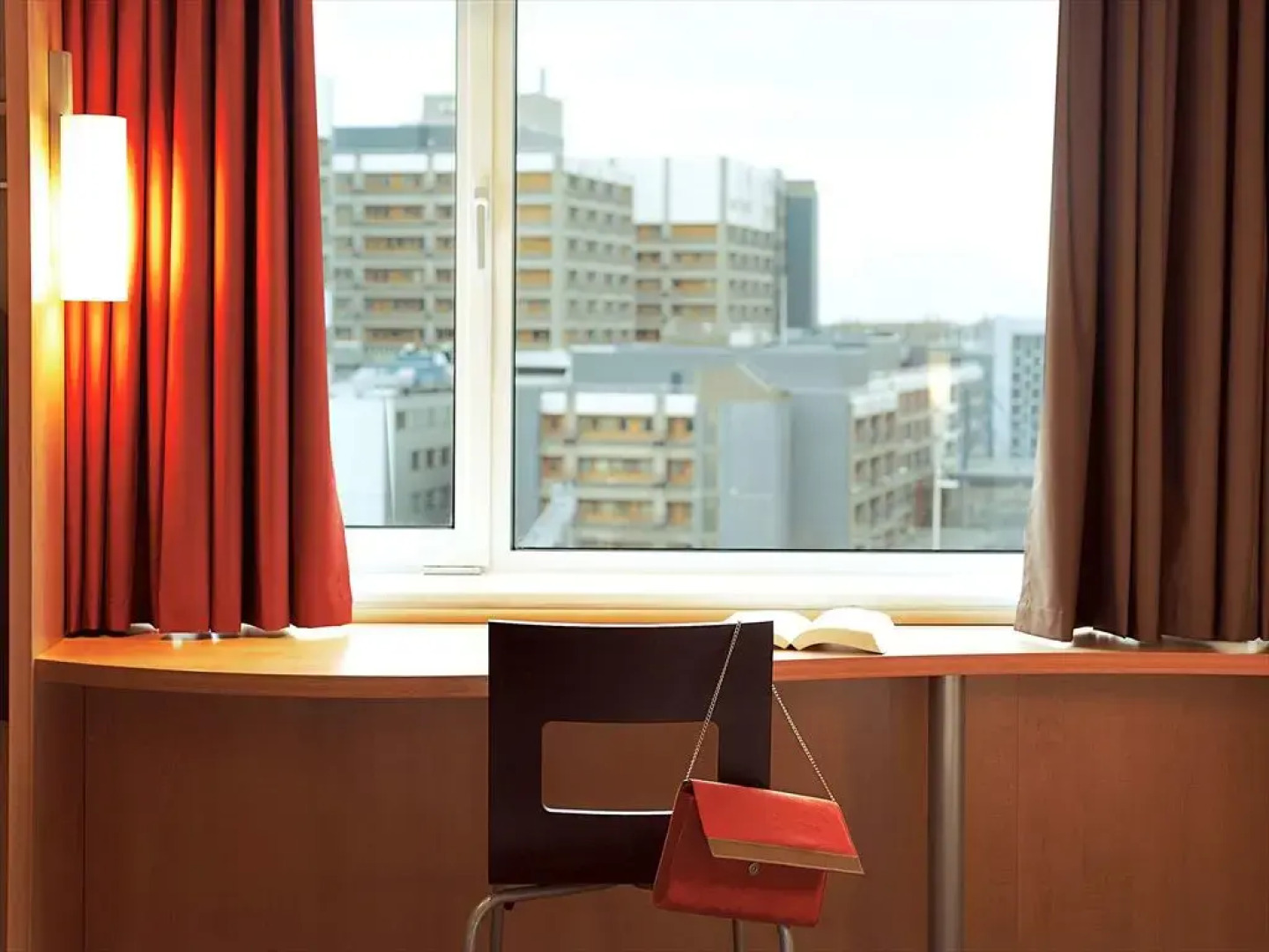 Отель ibis Barcelona Pza Glories 22