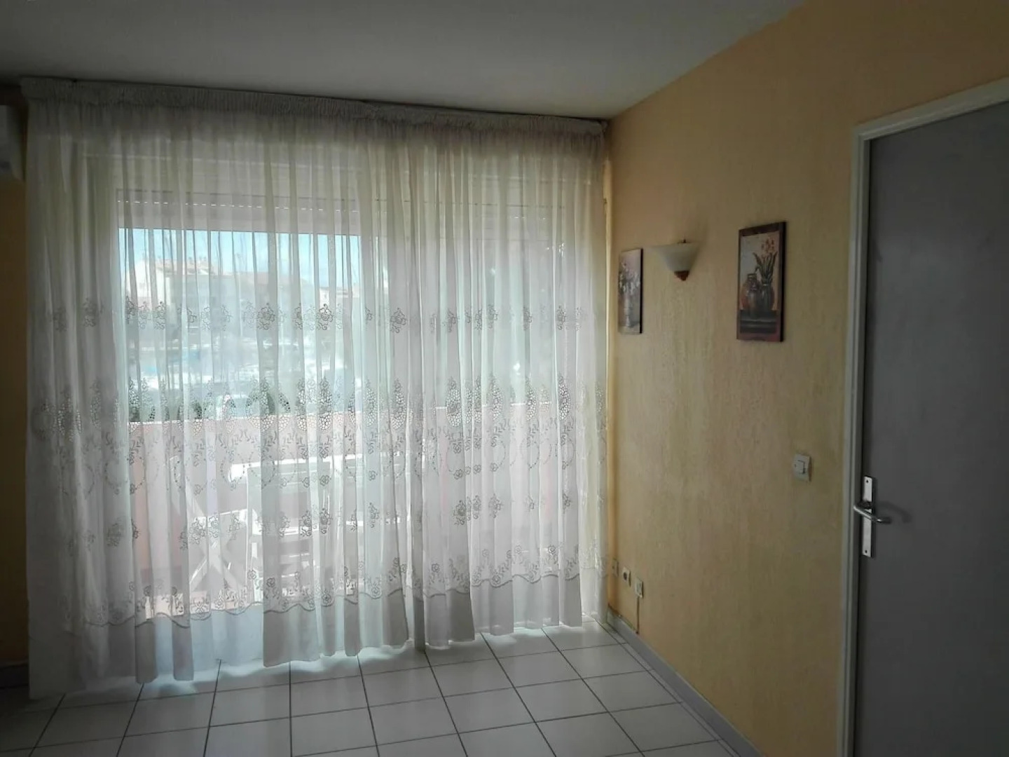 Apartment With 2 Bedrooms in Mèze, With Wonderful sea View, Furnished