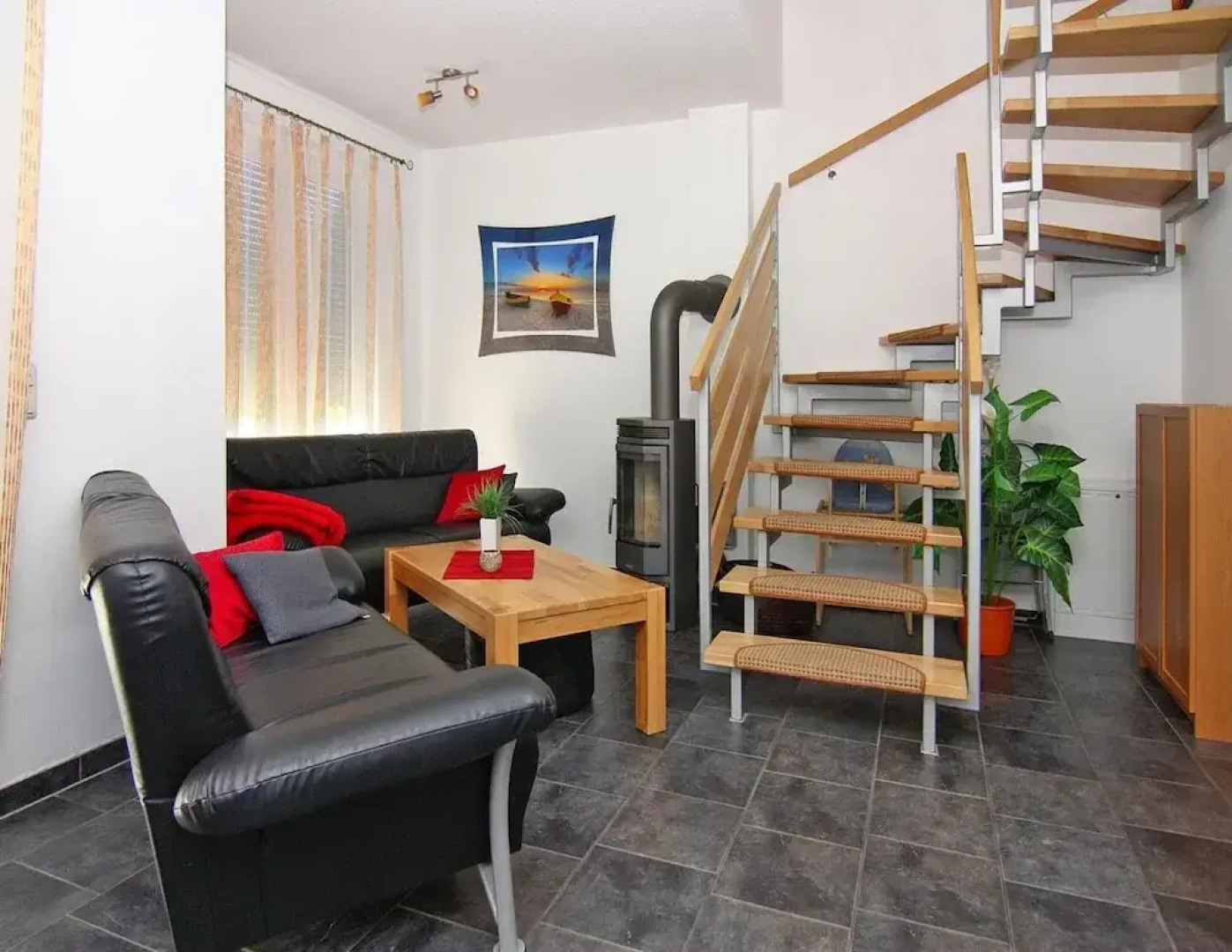 Doppelhaushaelfte am Hafen von Neuendorf