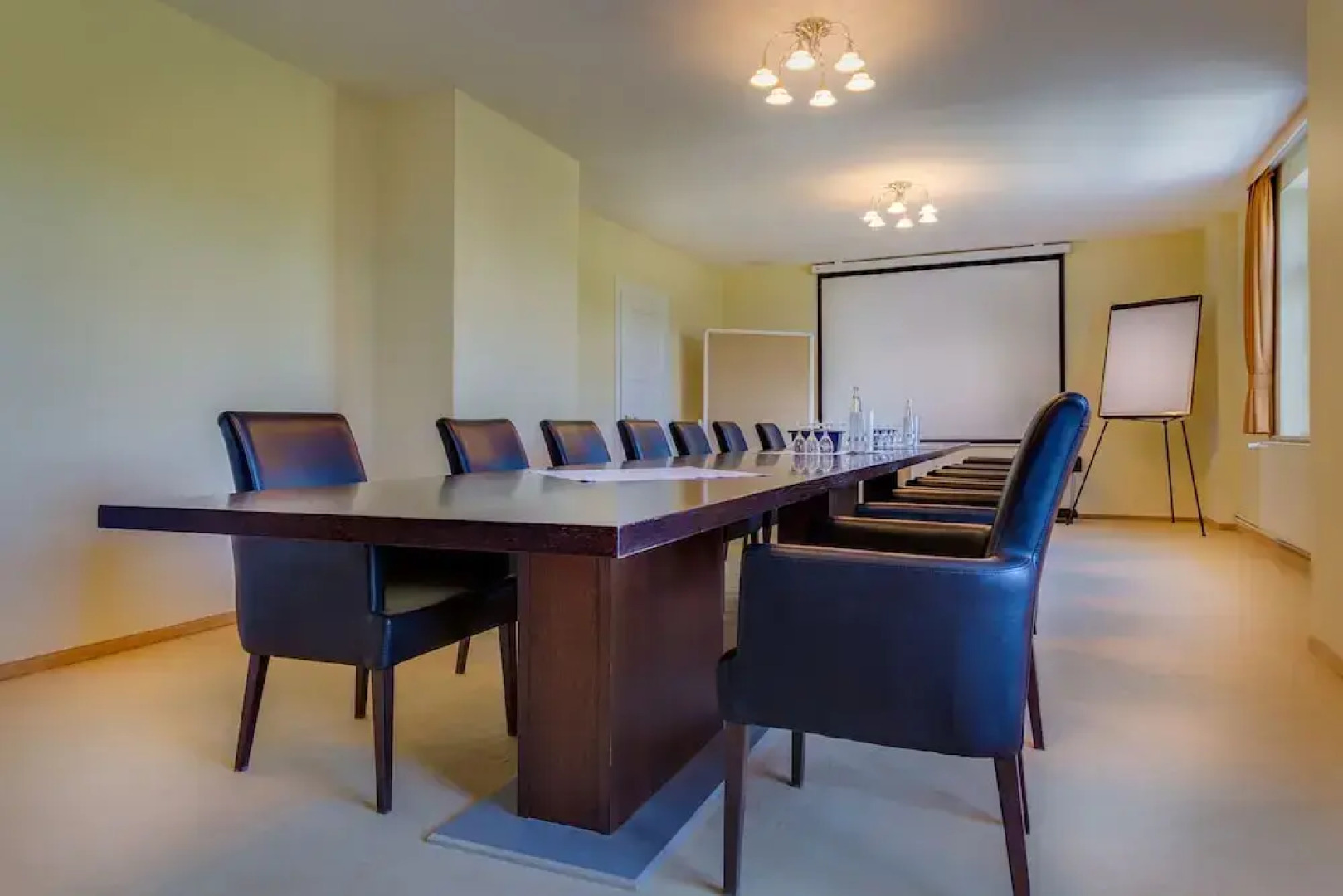 Seehotel Grossraeschen