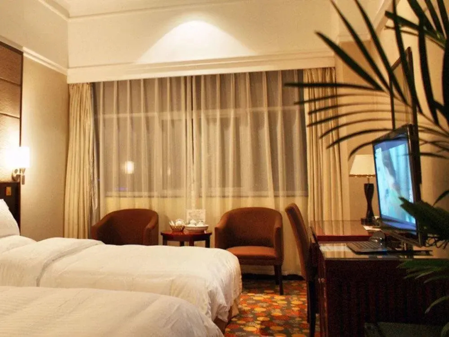 Yangzhou Chenmao Jingjiang Hotel